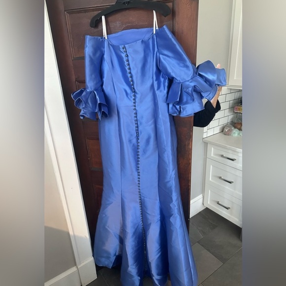 Formal Dress mother of the bride 
Alexander of Daymor Dress - Picture 4 of 7